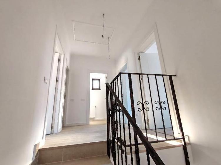 Vanzare - Casa- Vila - Prelungirea Ghencea -Cartierul Latin-178000E +TVA - Comis