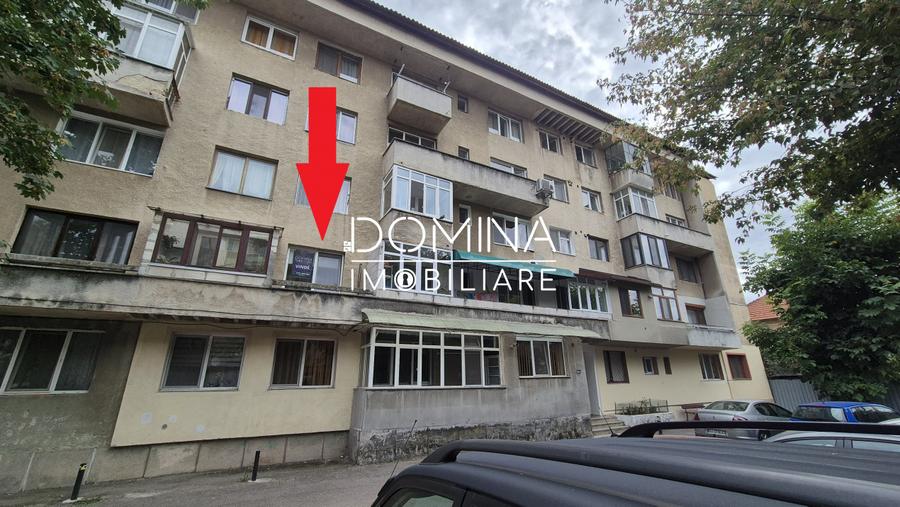 Vânzare apartament 3 camere, etaj 1, strada Brândușei, Târgu Jiu