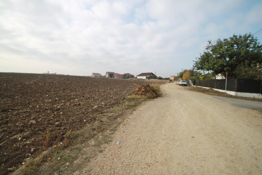Teren intravilan - 17000 mp - zona Lazu