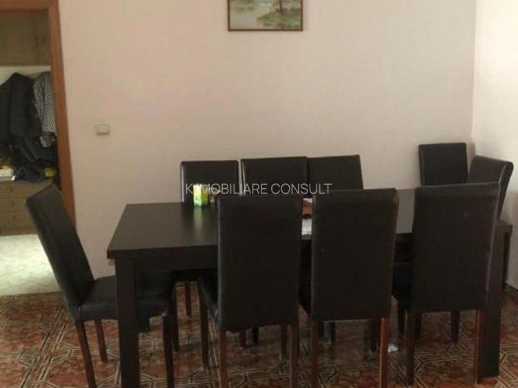 Afumati vila 8 camere , teren 1300 mp , piscina - 12