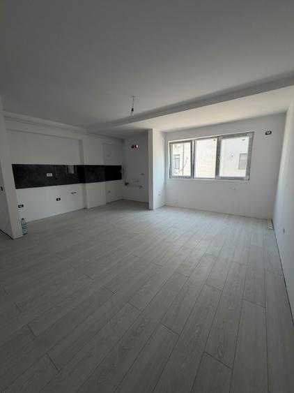 Vanzare Apartament 2 camere /etajul 1