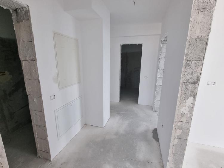Faleza nord complex de blocuri noi-apartament 3 camere cu vedere frontala la lac