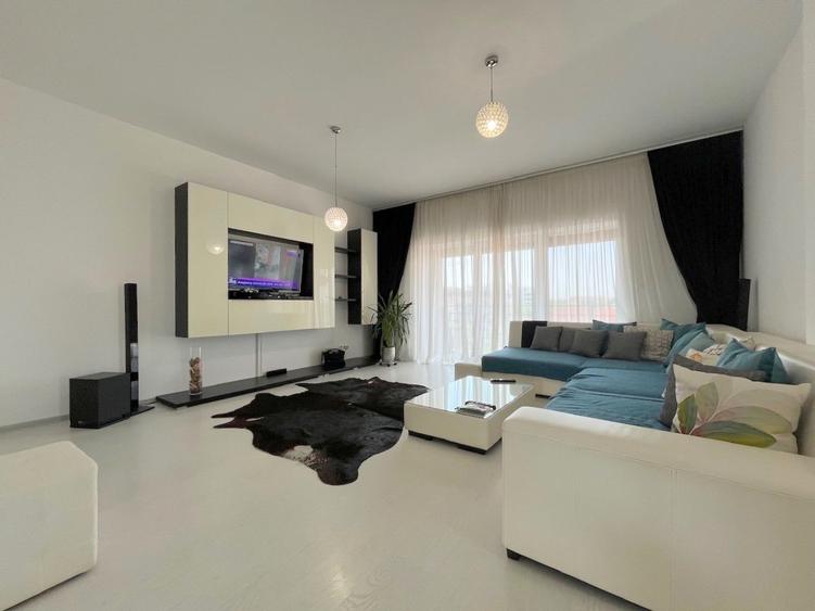 Penthouse Modern cu 3 camere cu loc de parcare - Calea Lipovei