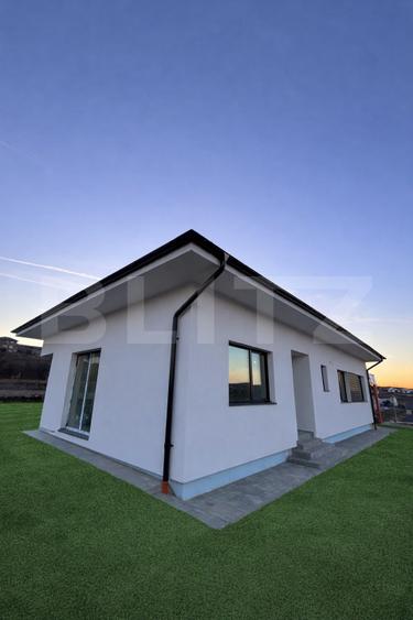Casa pe un nivel 105 mp cu pod inalt mansardabil de 70mp, teren 500mp, Chinteni