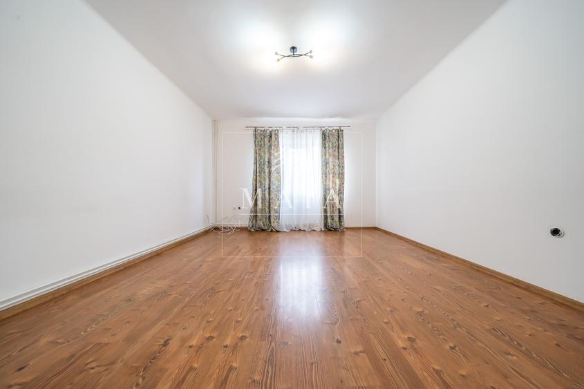 Casa 3 camere tip duplex, renovata, Parcul Sub Arini