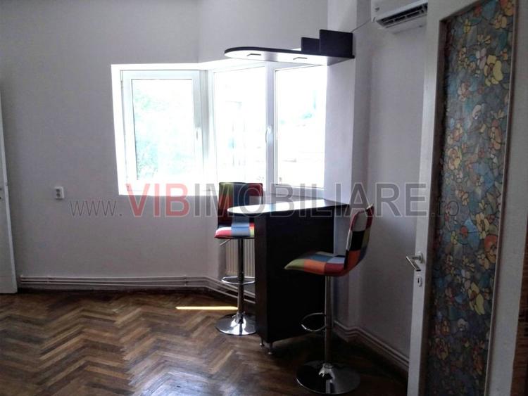 3 camere Dacia - Mosilor