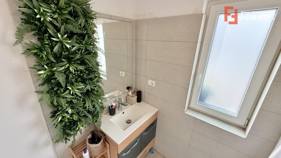 Duplex de vanzare in Sacalaz, 4 camere + 2 bai si toate utilitatile