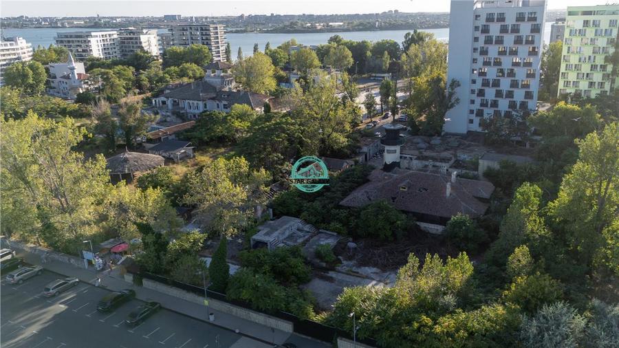 Vand fostul BAR ORIENT din MAMAIA avand teren 4371m, langa Vila Regala ( Regina