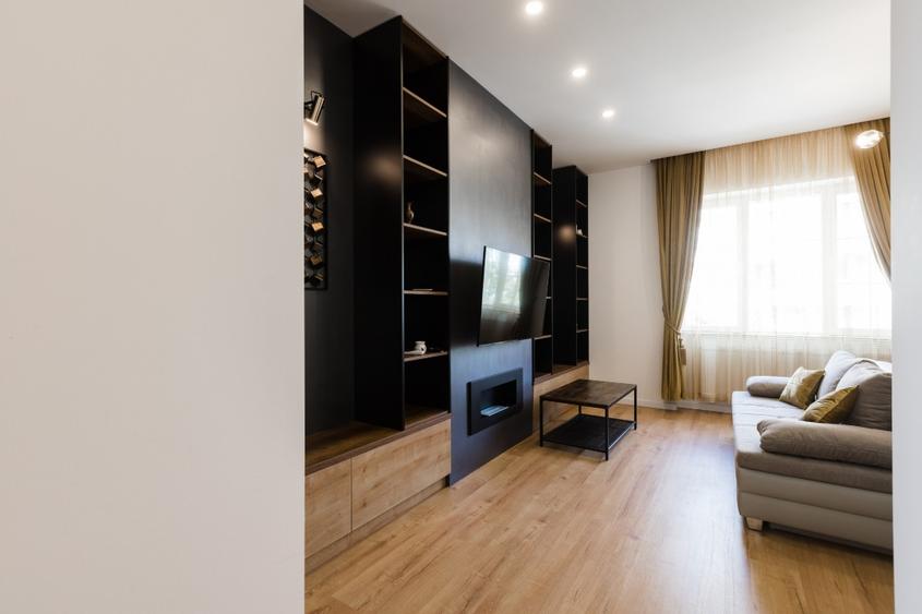 Proprietar, închiriez apartament 2 camere lux, ultracentral