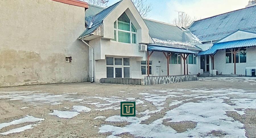 Spațiu de birouri / apartament cu 3 camere de închiriat – Arad