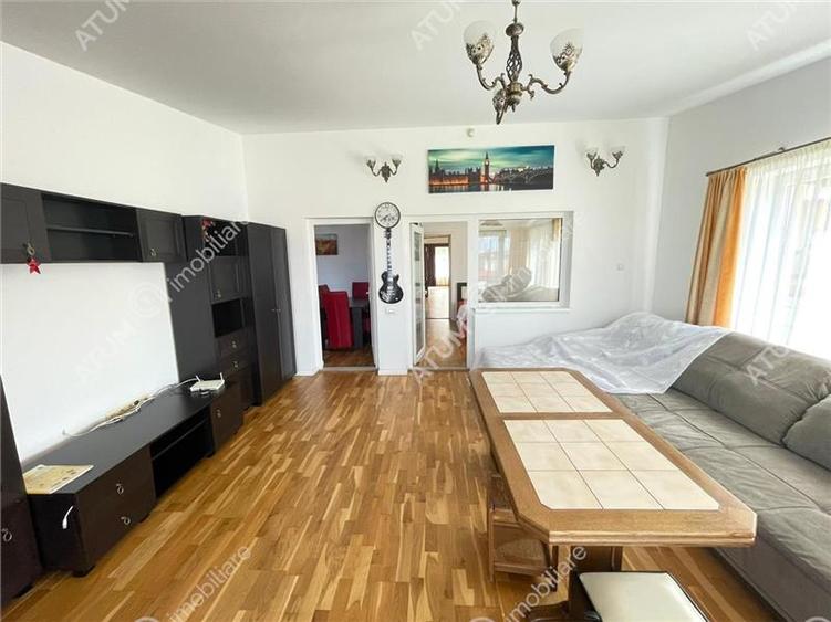 Casa cu 8 camere si 800 mp curte in zona Calea Poplacii Sibiu