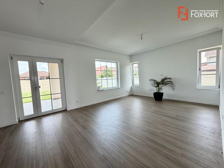 Casa individuala superba cu 4 camere, in Sanandrei