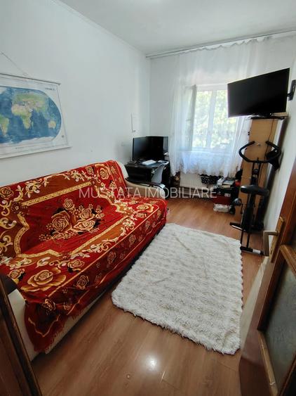 Apartament 3 camere decomandat, zona Calarasilor, etaj 2. - 5
