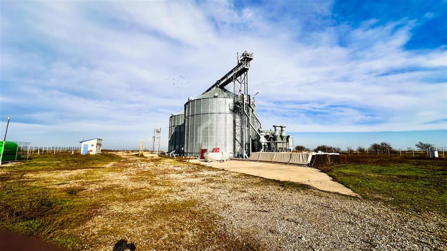 Baza receptie si depozitare cereale 3000 tone | 2 ha teren | Utilata complet