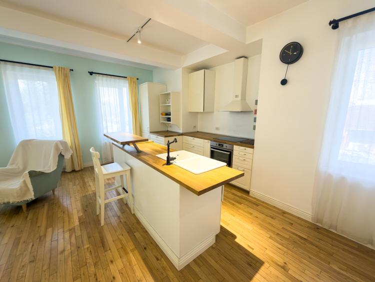 Vila D+P+1 si pod in Mamaia Sat cu teren 1569 mp si suprafata desfasurata 865 mp