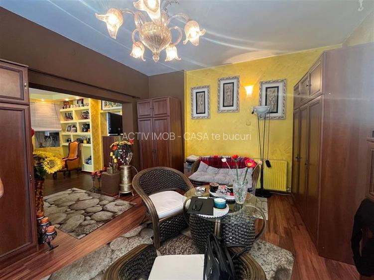 Lugoj, Parter De Vilă, Curte Proprie, 4 Cam., Pretabil Afacere + Locuinta,