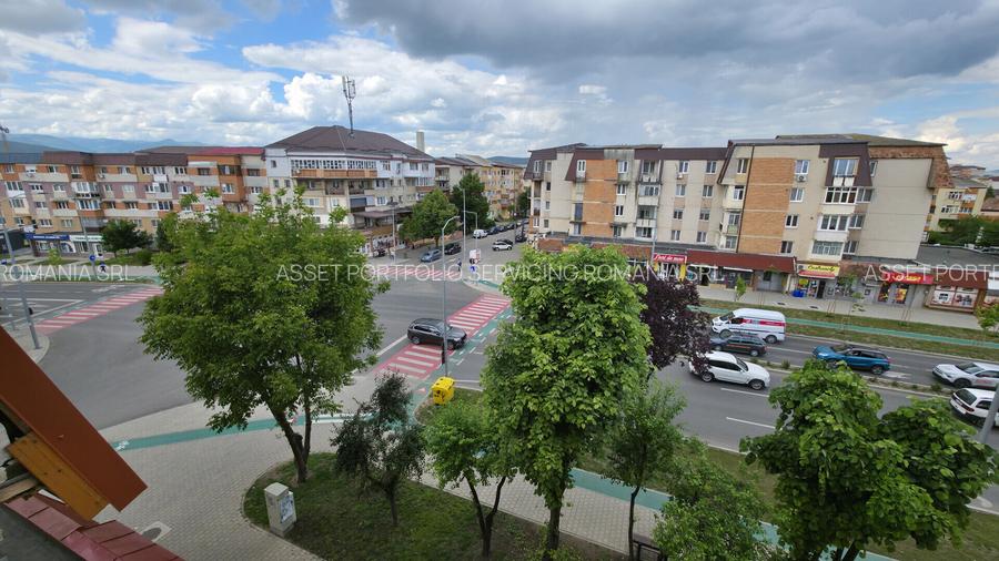 Apartament 4 camere 83.4 mp str.Victoriei, bl.114 Alba Iulia - 2