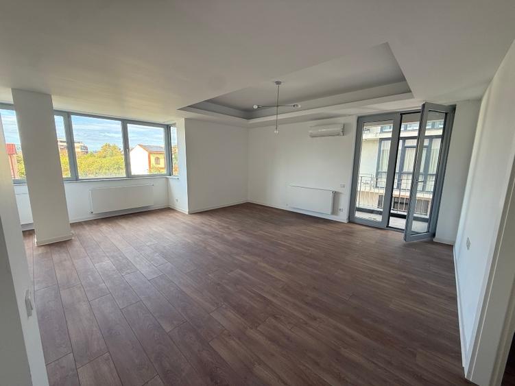 Apartament 4 camere, 98 mp + terasă – Lac Băneasa / Străulești | Bloc nou