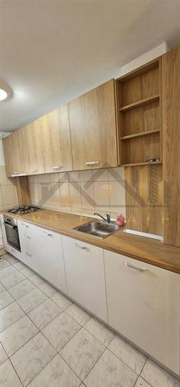 Apartament  2 camere, semidecomandat, parter inalt, 48 mp - Zona Olimpia-Stadion