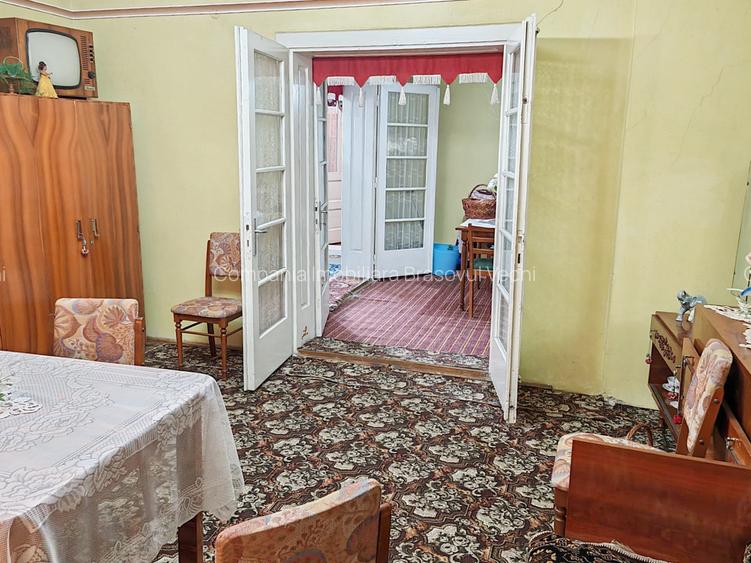 Râșnov - zona Eminescu, casa cu 1000 mp teren. - 5