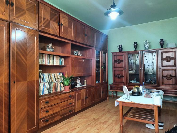 Apartament 3 camere in zona Galea Floresti