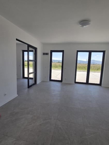 Hală Industrială Premium 530mp de Închiriat – Ozun, Jud. Covasna