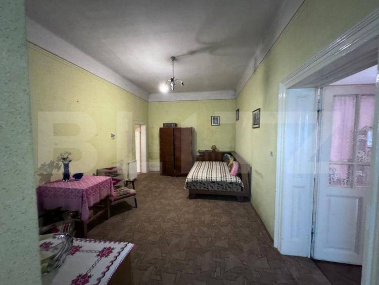 Casă 3 camere, 120 mp utili, curte individuala, zona Budai