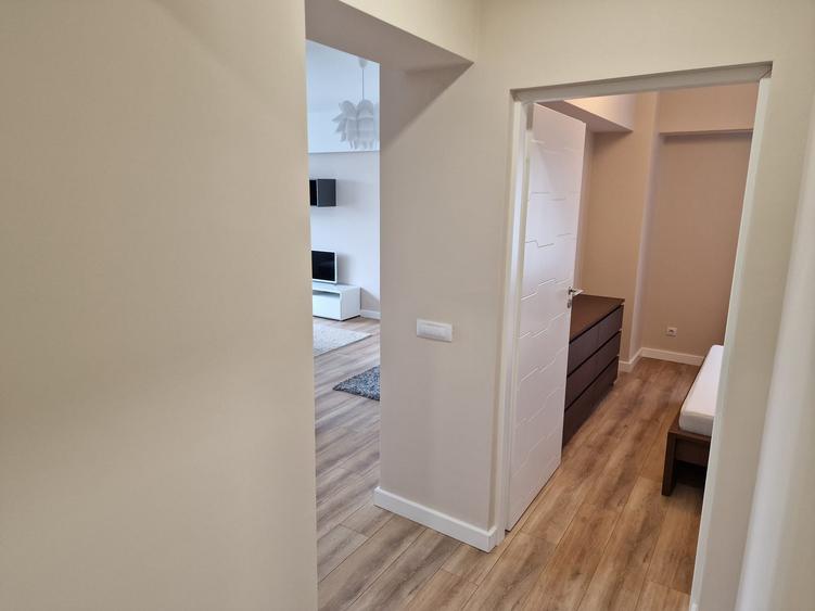 De inchiriat apartament 2 camere decomandate Zamca