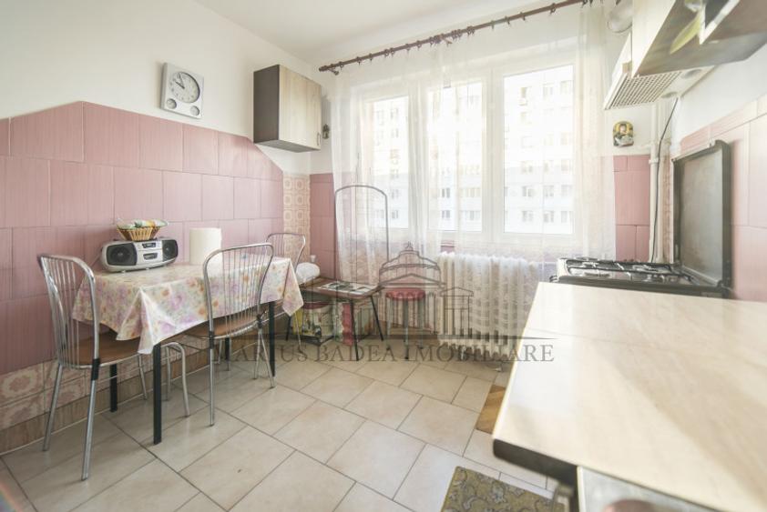 Bloc reabilitat, Nicolae Grigorescu,loc de parcare,spatios,posib. modernizare