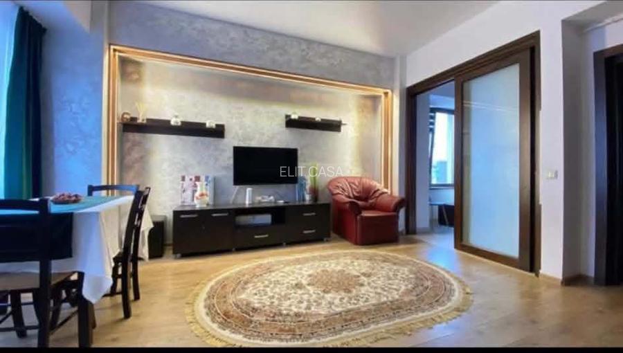 Apartament PENTHOUSE, 3 camere, 2 bai,  etajul 9/10, zona Centru-Palas Mall - 2