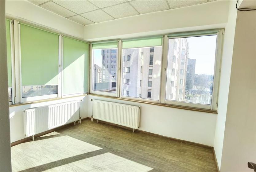 Spatiu de birouri luminos Centru Civic
