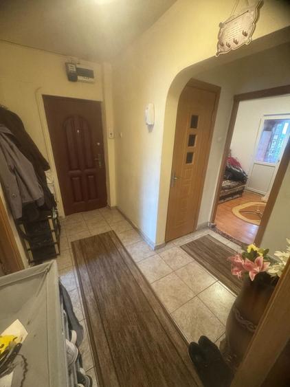 Apartament cu 3 camere de vânzare Inel I Eden