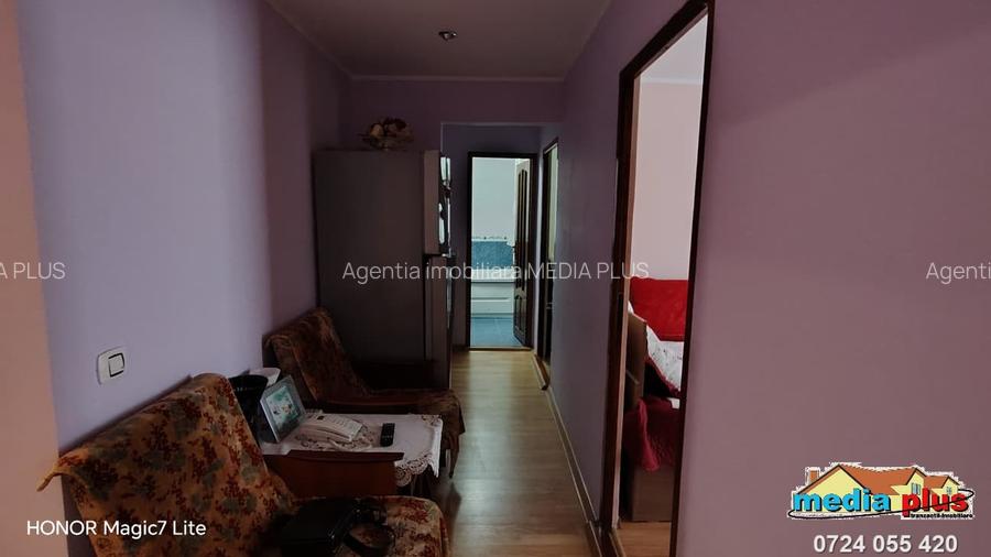 Apartament 3 camere decomandat, etaj 1, zona Silozului - 6