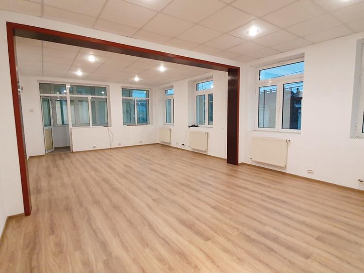 De inchiriat: Spatiu birouri 3 camere, 90 mp, Calea Calarasilor