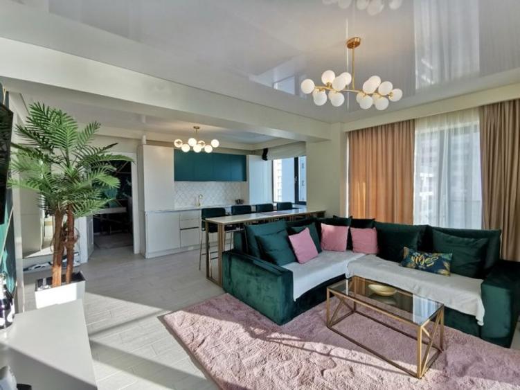 DE VÂNZARE APARTAMENT 2 CAMERE ASTORIA LAKE MAMAIA