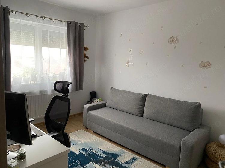 Decomandat. 3 camere. Spatiu de depozitare. Terasa mare