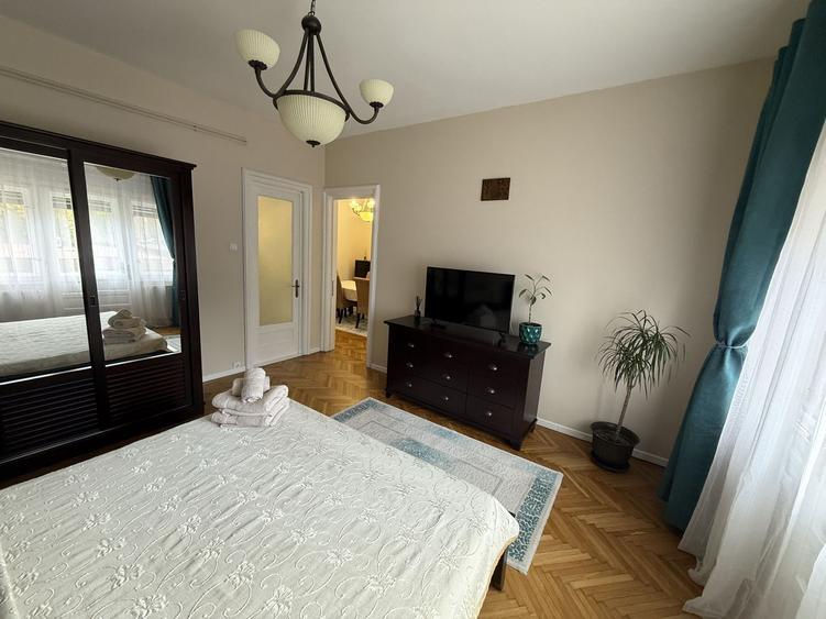 Apartament 6 camere Ultracentral