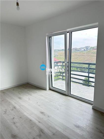 Duplex D+ P+E, 300 teren, Hlincea Manta Rosie
