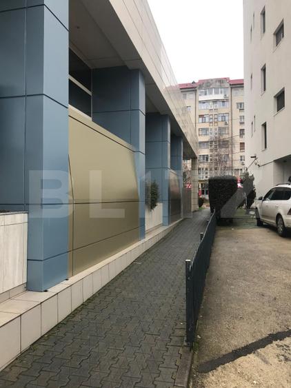 Spatiu comercial / Spa de Vanzare, 290 mp, zona Micro 3 Targoviste