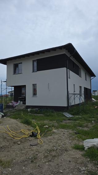 Duplex superb, cu intrare privata, 620 mp teren