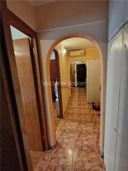 Apartament decomandat la etaj 2/4 Colentina Marior V.Bacila - 4