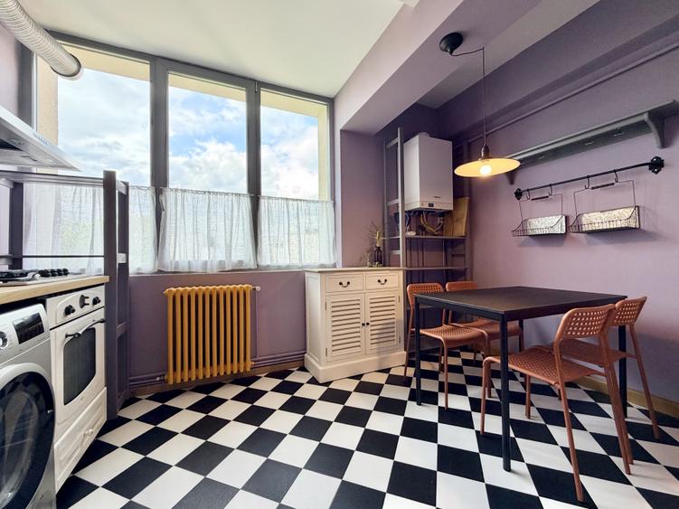 Inchiriere Apartament 3 camere, 117 mp, strada Paris, zona centrala