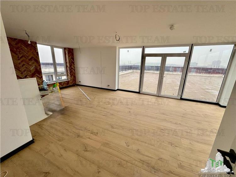 Rooftop/ Spatiu comercial de inchiriat + 600mp terasa pentru Atelier de creatie/