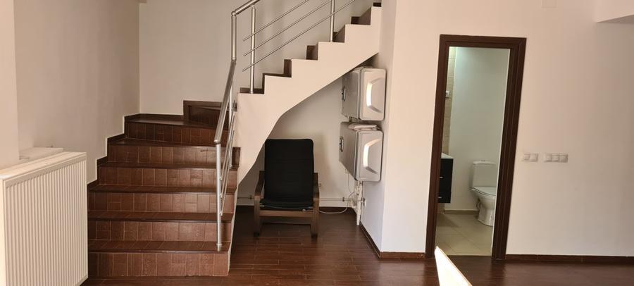 Apartament de 2 camere,duplex,50 mp curte,mobilat si utilat modern,Pipera.