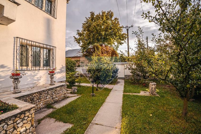 DE VANZARE Casă-muzeu în Răzvad | Reședință unică, 391 mp - 39