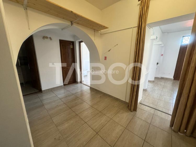 Spatiu comercial de inchiriat 3 camere 80 mpu curte Calea Dumbravii - 4