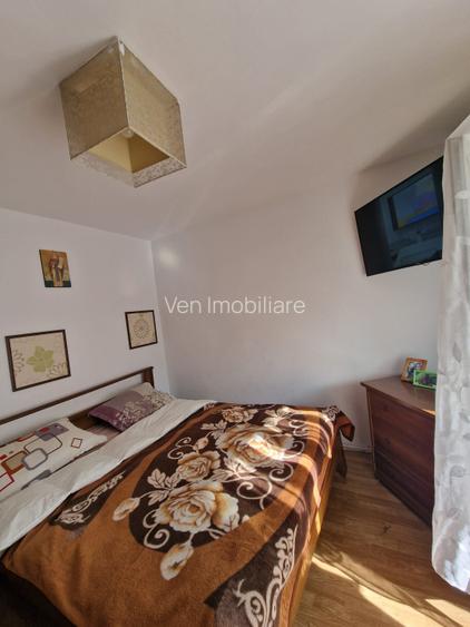 Apartament 3 camere decomandat, et.3, zona sensu vechi - 9