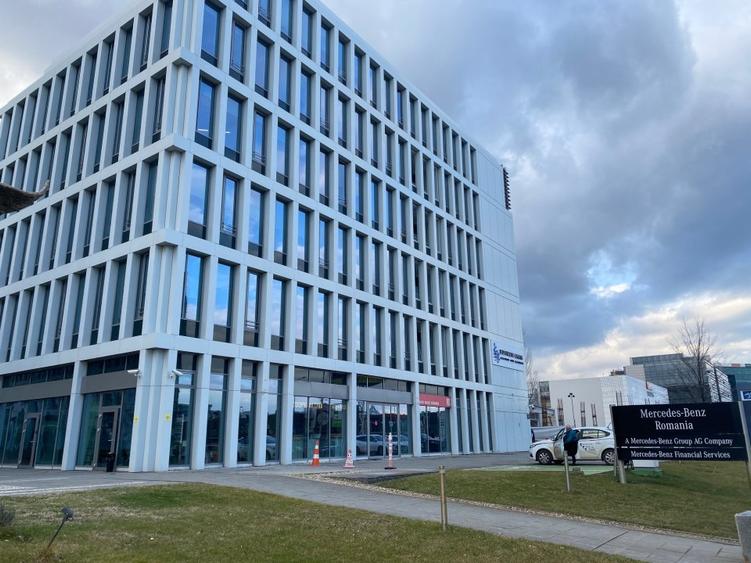 Spatii comerciale de inchiriat in Swan Office & Technology Park
