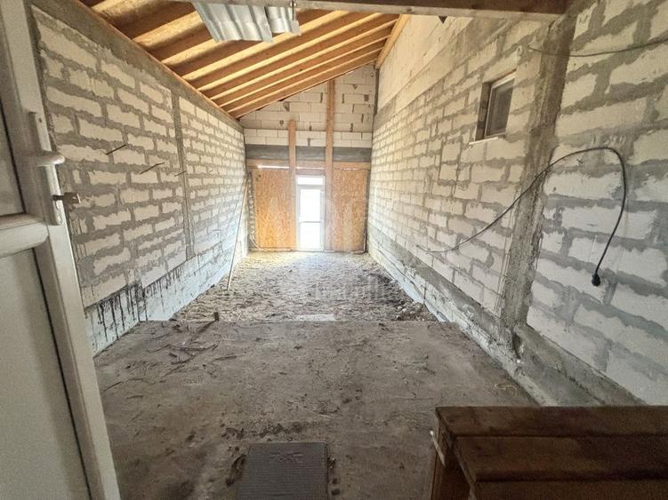 Casa 3 camere de vanzare in Campenesti