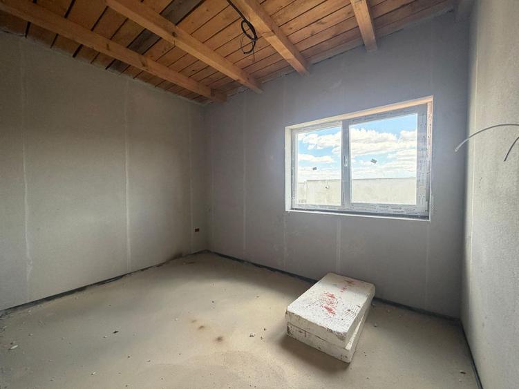 Duplex patru camere Dumbrăvița